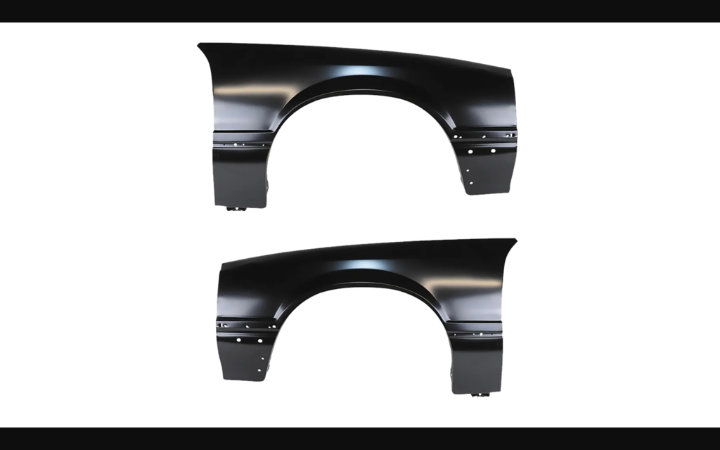 1991-1993 Ford Mustang Fender Set W/Molding Holes
