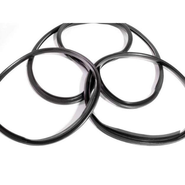 Picture of Metro Vulcanized rear window gasket For Buick Century, Roadmaster 1957; VWS 7315-R