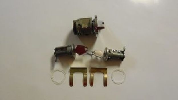 Picture of 1970-1974 Mopar Ignition and Door Lock Set by Vans Auto